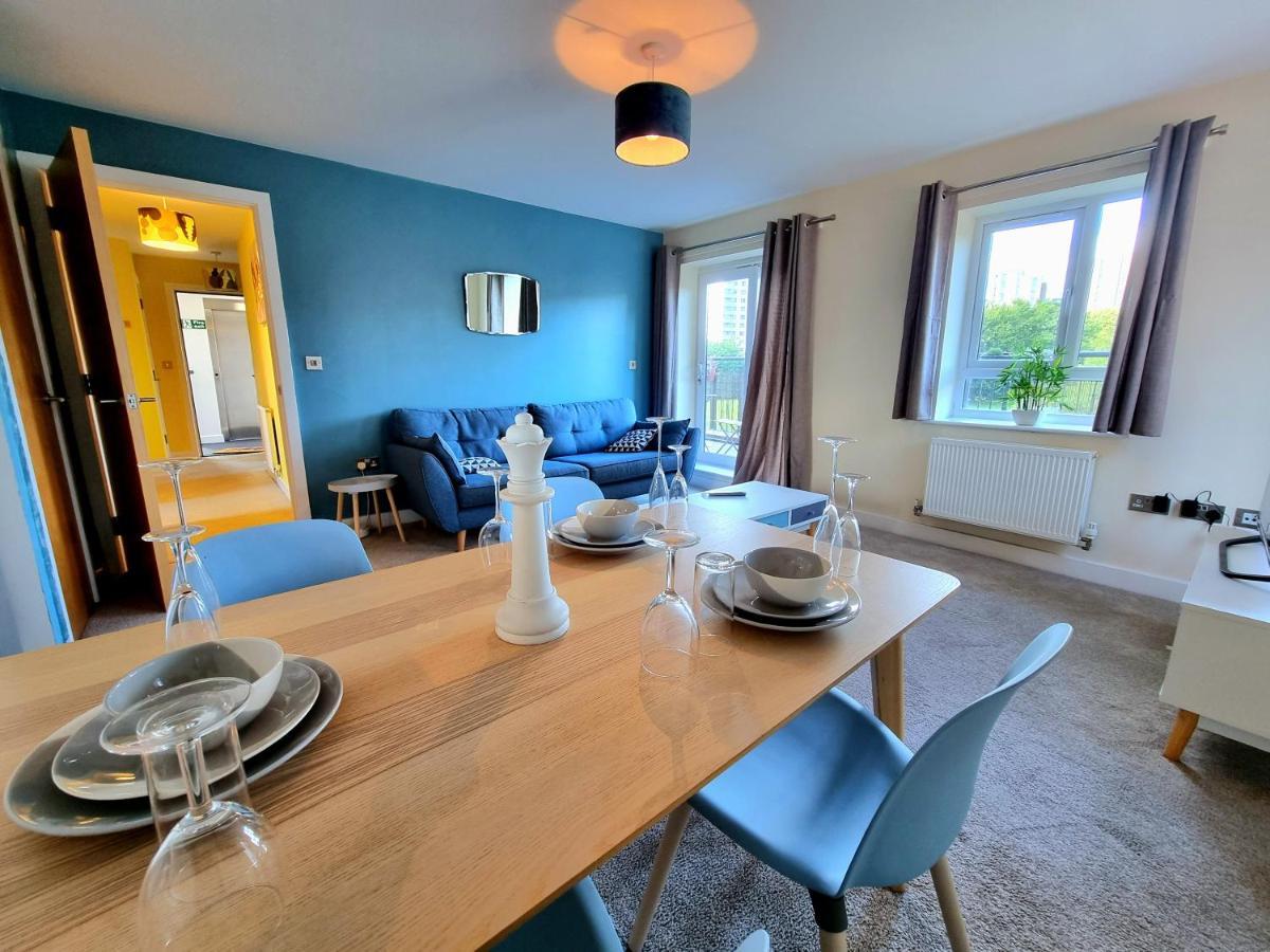 Luxury 2-Bedroom Service Apartment With Balcony Manchester Kültér fotó