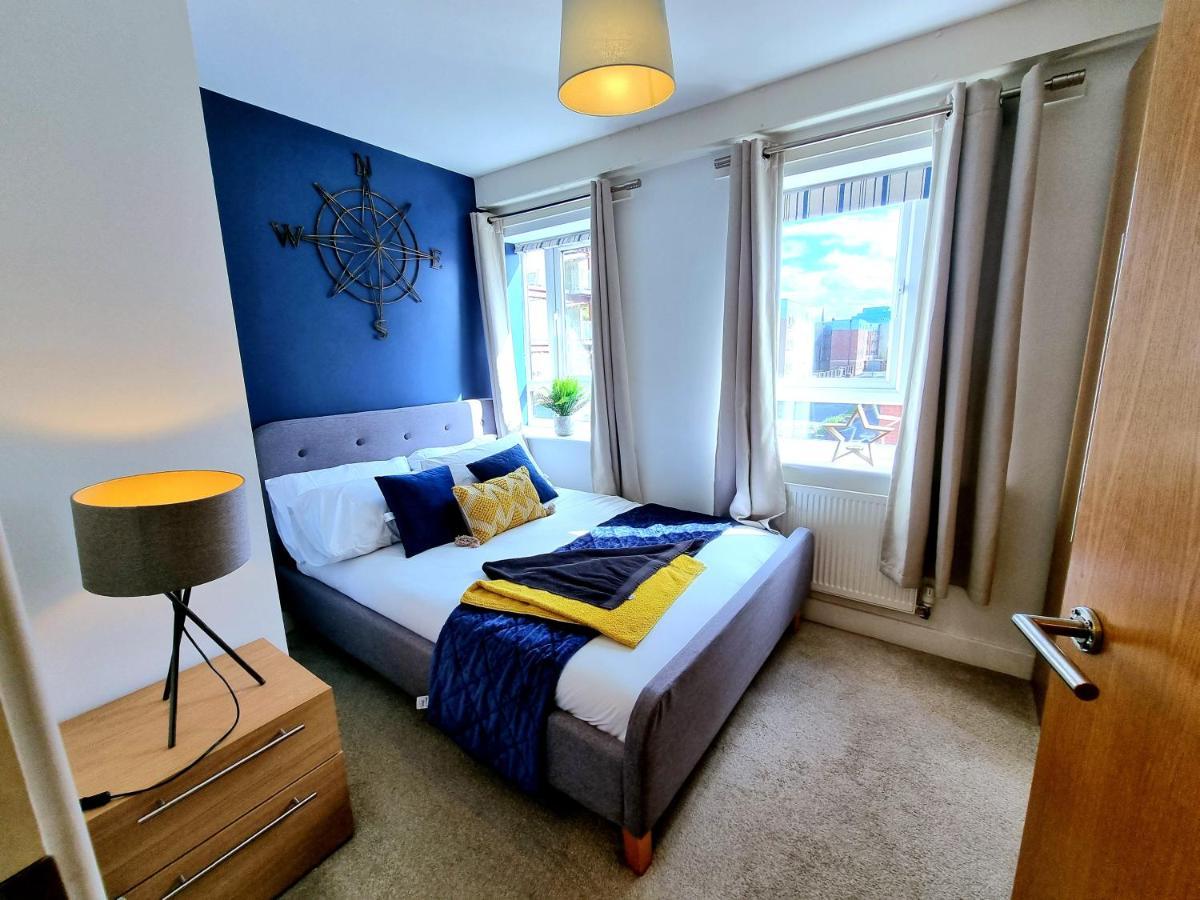 Luxury 2-Bedroom Service Apartment With Balcony Manchester Kültér fotó