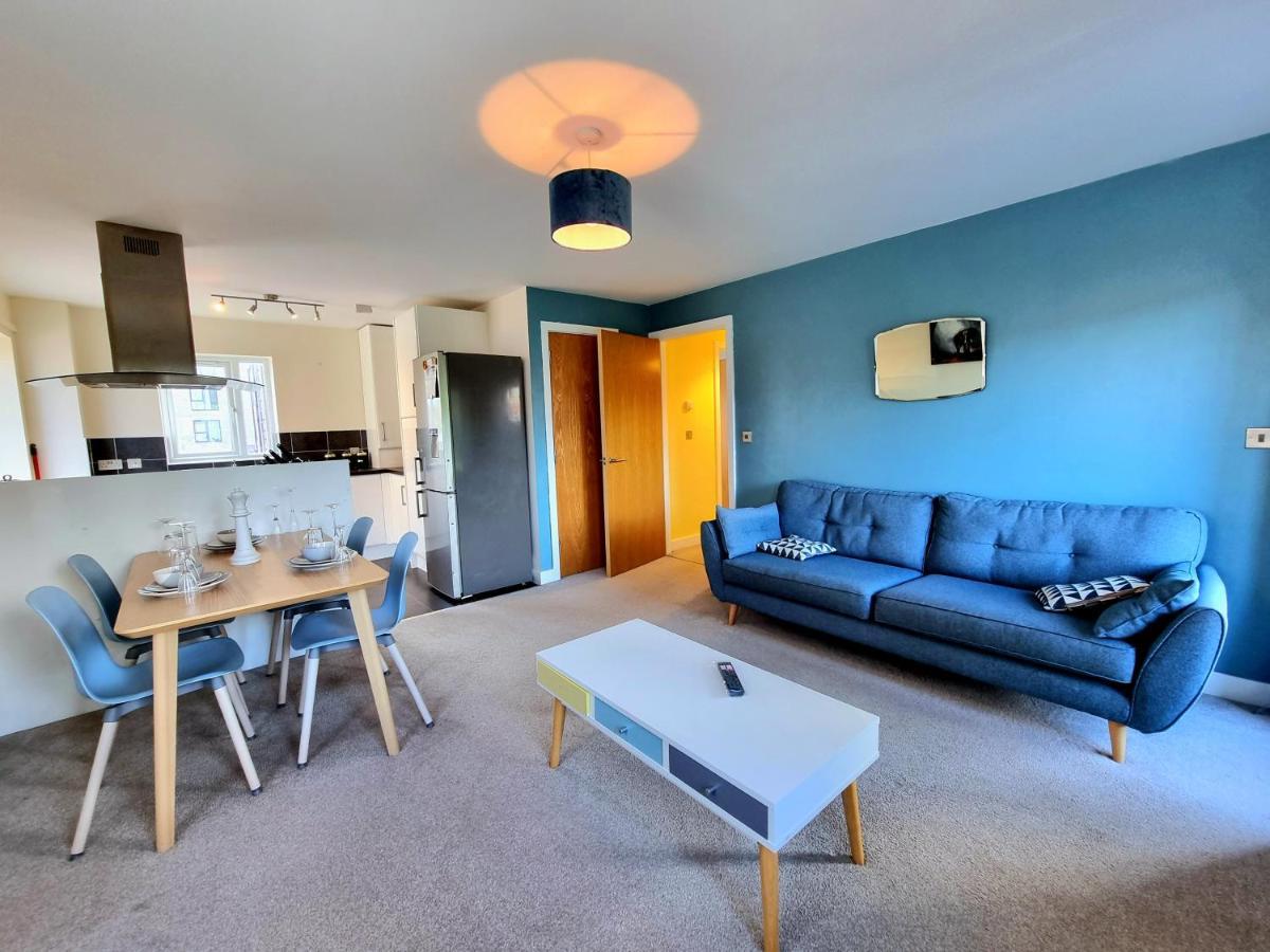 Luxury 2-Bedroom Service Apartment With Balcony Manchester Kültér fotó